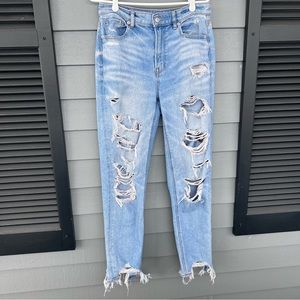 American Eagle Stretch Light Wash Distressed Mom Jean